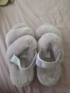 UGG Fluff Yeah Slide Slippers Women's Size 6 Lavender NWOB